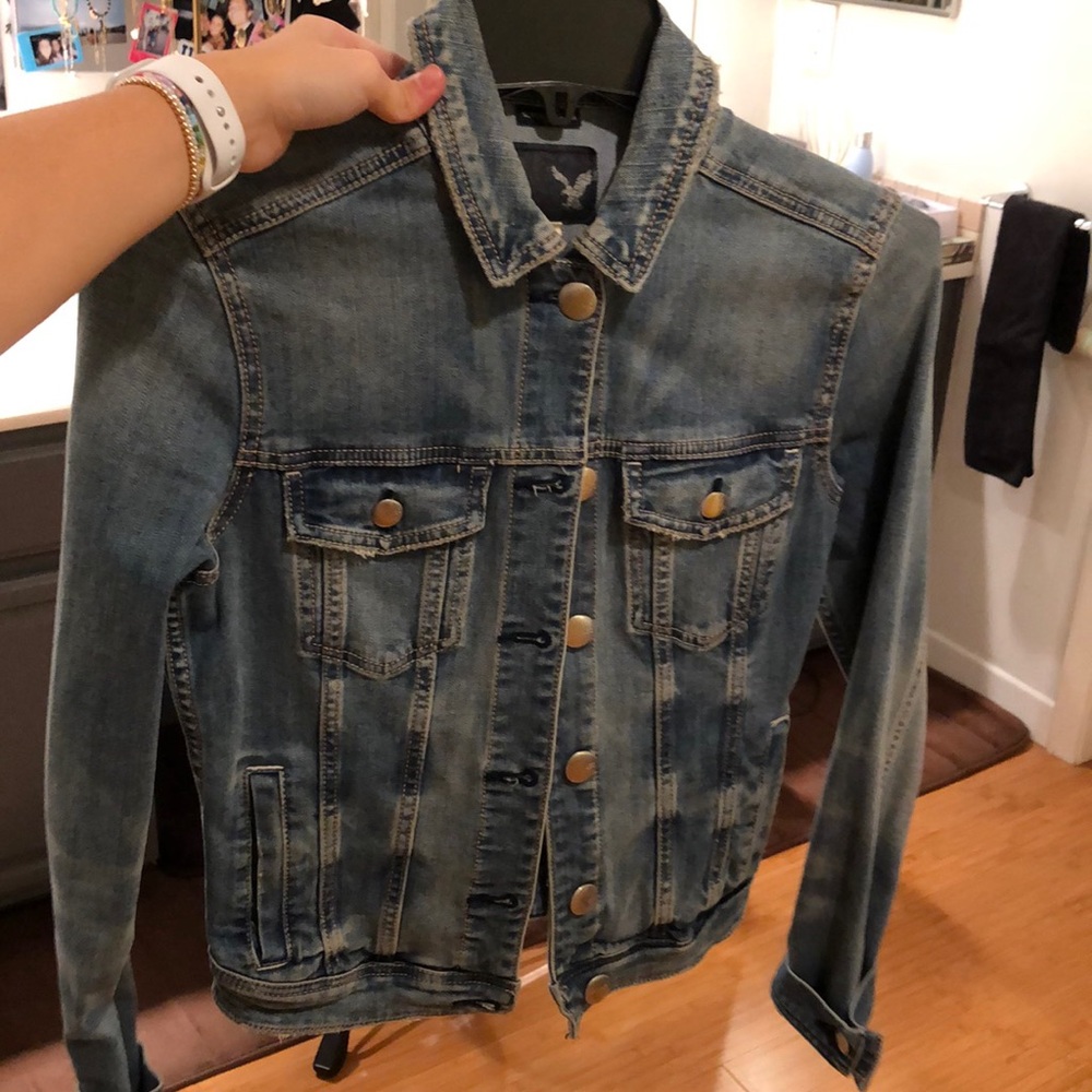 American eagle jean jacket size small